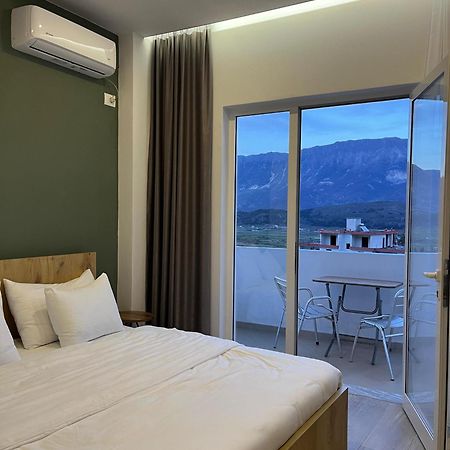 Patio Rooms Gjirokastër מראה חיצוני תמונה
