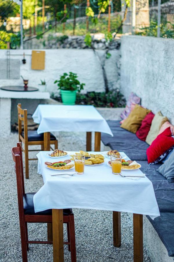 Patio Rooms Gjirokastër מראה חיצוני תמונה