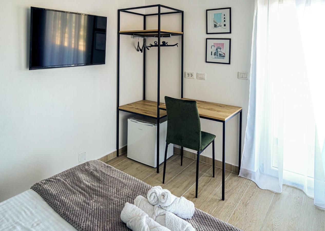 Patio Rooms Gjirokastër מראה חיצוני תמונה