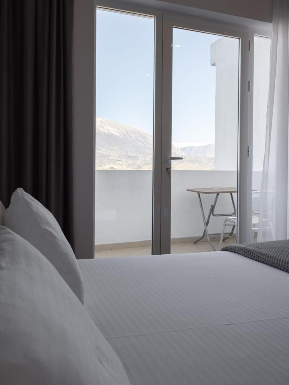Patio Rooms Gjirokastër מראה חיצוני תמונה